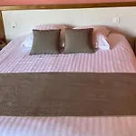 Logis Restaurant Des Voyageurs מלון 2*