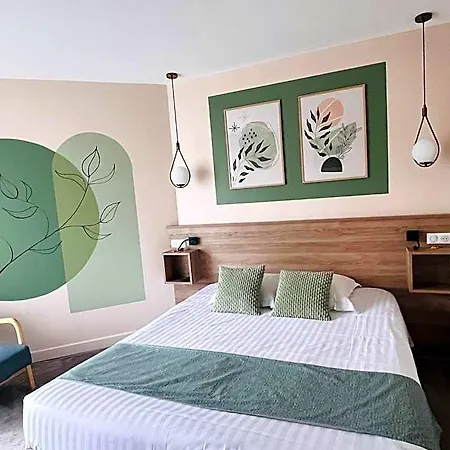 Hotel Logis Restaurant Des Voyageurs 2*