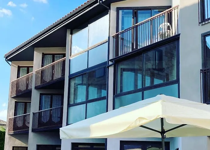 Logis Restaurant Des Voyageurs Hotel