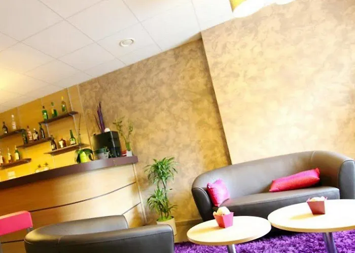 Logis Restaurant Des Voyageurs 2* 르말쥬빌